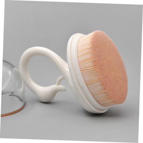 Professional Cosmetic Applicator Foundation Brush for Liquid Makeup Application Lightweight Portable Makeup Tool 2