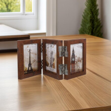 Dreifach klappbarer Bilderrahmen mit Glasfront und braunem MDF-Material