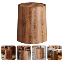 Poubelle ronde imitation bois de 15 litres, pratique et légère, en polypropylène.