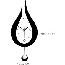 Kreative Wanduhr aus leichtem Kunststoff in Tropfenform mit schwingendem Pendel