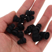 Set di 15 copriauricolari in silicone nero da 3,8 mm, di ricambio per punte auricolari, grandi e medie.