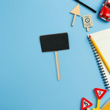 25-teiliges Set schwarzer Schaumstoffpinsel mit 10 cm langem Holzgriff und flachem Schwammapplikator für Kinder-Bastelarbeiten