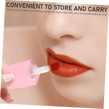12 stuks navulbare plastic lipglossbuisjes met goed afsluitende dopjes. Lekvrije, lege lippenbalsemverpakkingen.
