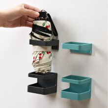 2 sets moderne paraplustandaards voor wandmontage met compartimenten en beugels.