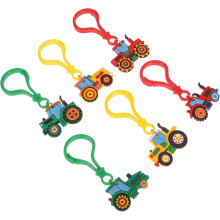 6-teiliges Set mit Schlüsselanhängern in Traktor-Form, Cartoon-Emaille-Anhänger für Jungen, niedliche Schlüsselanhänger