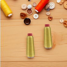 Metallic borduurgaren 150d polyester naaigaren 2 rollen goud