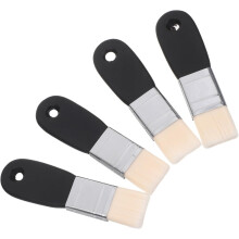 Set di 4 pennelli piatti con setole di nylon e manico in legno per acquerello e tempera.