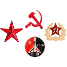 4 ks sovietskych vintage zliatinových brošní s hviezdami, klopové špendlíky s ruskými odznakmi, sada oblečenia, dekorácie a doplnkov