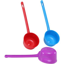 Wasserschöpfkellen-Set, 3-teilig, Farbe zufällig, mit Griff, multifunktionaler Küchenlöffel, glattes Design