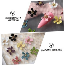 Lot de 9 clous décoratifs floraux pour ongles, accessoires de manucure pour projets DIY.