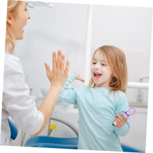 8 pezzi di coperture in silicone per flaconi, ideali per bambini e bambine, per riporre articoli da toilette da viaggio e lavarsi le mani.
