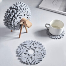 Sheep-Shaped Felt Coasters Set – Black, 12-Piece