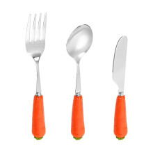 Karottenförmiges Kinderbesteck-Set – Edelstahl & Keramik