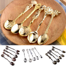 5-delat vintageset med kaffeskedar i zinklegering