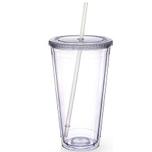Klar dobbeltvegget plastglass 600 ml med lokk og sugerør
