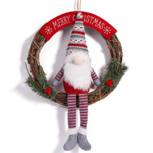 Guirlanda de Natal com gnomo sueco para decoração de porta de entrada