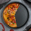 Forma de pizza de alumínio para assar - Preta, 1 unidade 4