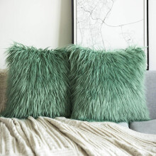 Coussin décoratif en fausse fourrure verte 45 x 45 cm (lot de 2)