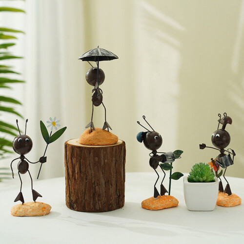 Formiga ornamental em ferro e resina – Vários tamanhos