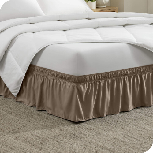 Jupe de lit Bare Home ajustable et enveloppante, format King - Taupe 1