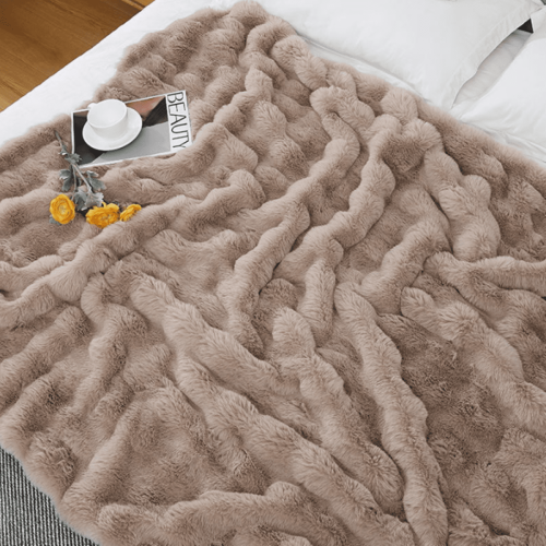 Faux Rabbit Fur Throw Blanket 60 x 70 in White 1