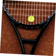 Tennis Racket Damper Set 4 Heart-Shaped Silicone Dampeners Reduce Vibration Comfortable Play Tennis Accessories for Players