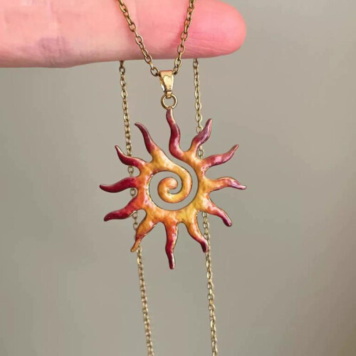 Collier pendentif tournesol élégant avec accessoire tendance 1