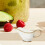 Saucière en porcelaine blanche à bordure dorée 5