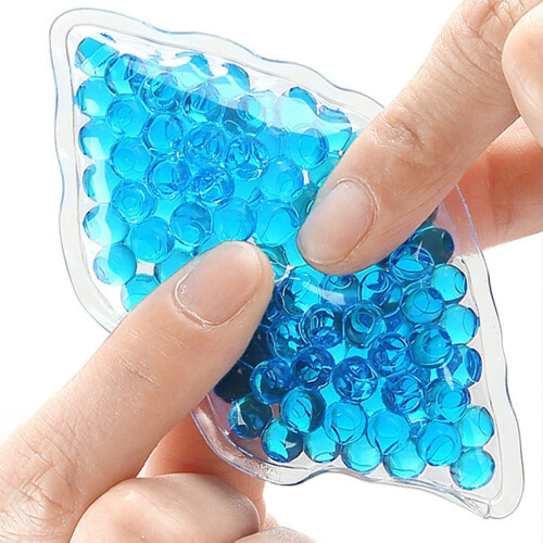 4pcs Lip-shaped Cooling Ice Pack Gel Pouches Reusable Eye Brightening Gel 1