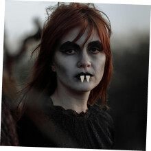 9 kpl Halloween-koristeita, uudelleenkäytettäviä vampyyrihampaita, cosplay-asusteita