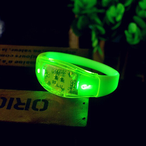 Bracelet lumineux LED à commande vocale – 1 unité 2