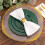 Στρογγυλά πλαστικά πιάτα Hunter Green 10" (Συσκευασία των 10) 5