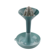 Practical Fruit Press Extracts Juice From Citrus-Gray Green