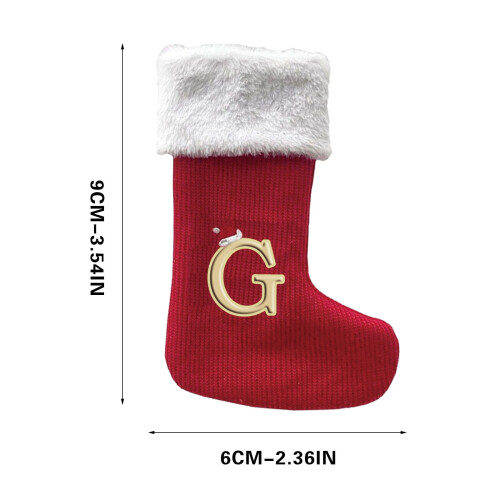 Kerstkousen met monogram, rood fluweel met witte pluche