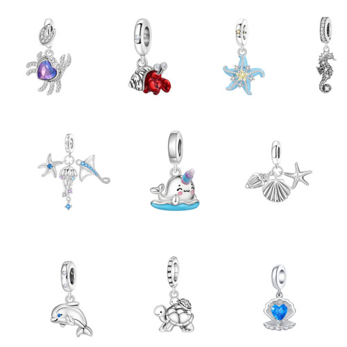 Stylish Underwater Creature Pendant with Realistic Designs-1654 1
