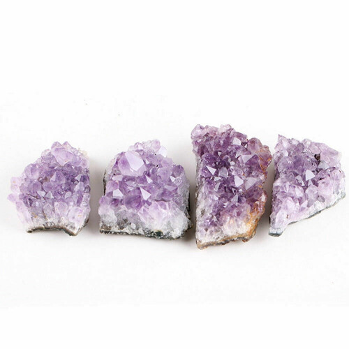 Décoration en géode de quartz améthyste et amas de cristaux
