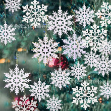 Ornáidí Calóg Sneachta Plaisteach Bán Pacáiste de 36