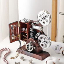 Antike Spieluhr, Vintage-Filmprojektor, Schmuckkästchen, Braun