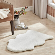 AURORA TRADE faux sheepskin rug white shag 5x8 ft