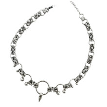 Collier alternatif tendance en forme de fer à cheval, idéal pour