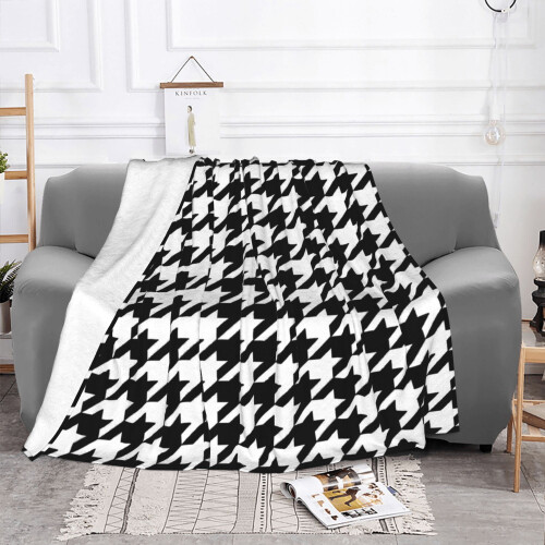Black and White Houndstooth Throw Blanket 80 x 60 in 2