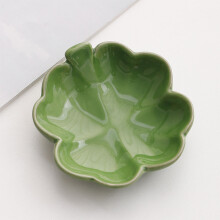 Plateau en céramique vert pour la Saint-Patrick, 9 x 10 cm