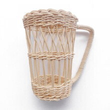 Geweven rotan bekerhoes met handvat voor isolatie en
