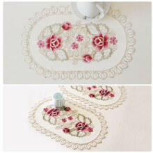 Set de table vintage brodé de fleurs 30 x 45 cm
