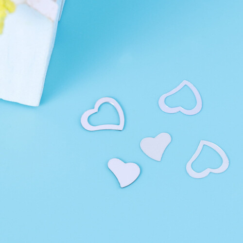 Love Heart Confetti Romantic Table Decor 600 Pcs 2