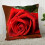 Federa in cotone e lino con stampa di rose rosse, 45x45 cm 1