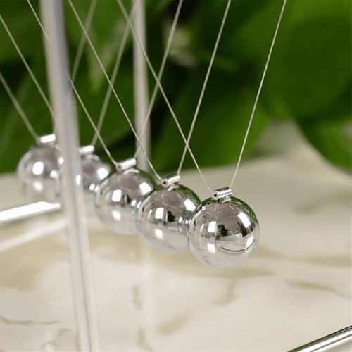 Metal Newton's Cradle Desk Decor – Silver Alloy 1