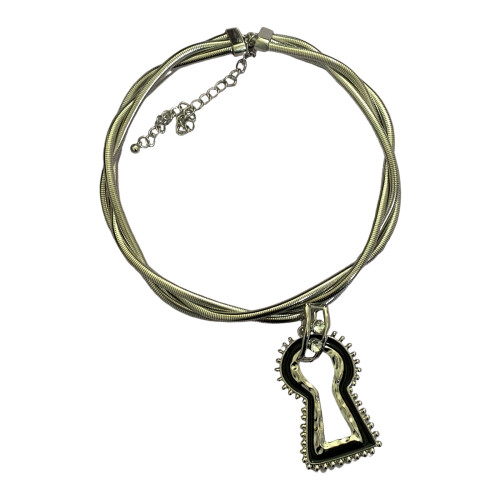 Elegant Hollow Key Clavicle Chain With Geometric Patterns-Black