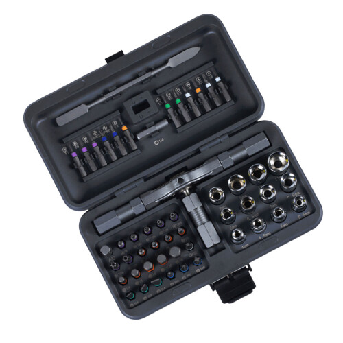 Practical 52 Piece Magnetic Screwdriver Set For Detailed Tasks