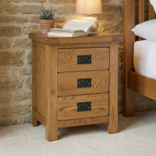 Rustic Oak 3 Drawer Bedside Table | Solid Oak Nightstand with 3 Storage Drawers | Sturdy & Stylish Bedside Cabinet | Ideal for Bedrooms, Living Rooms